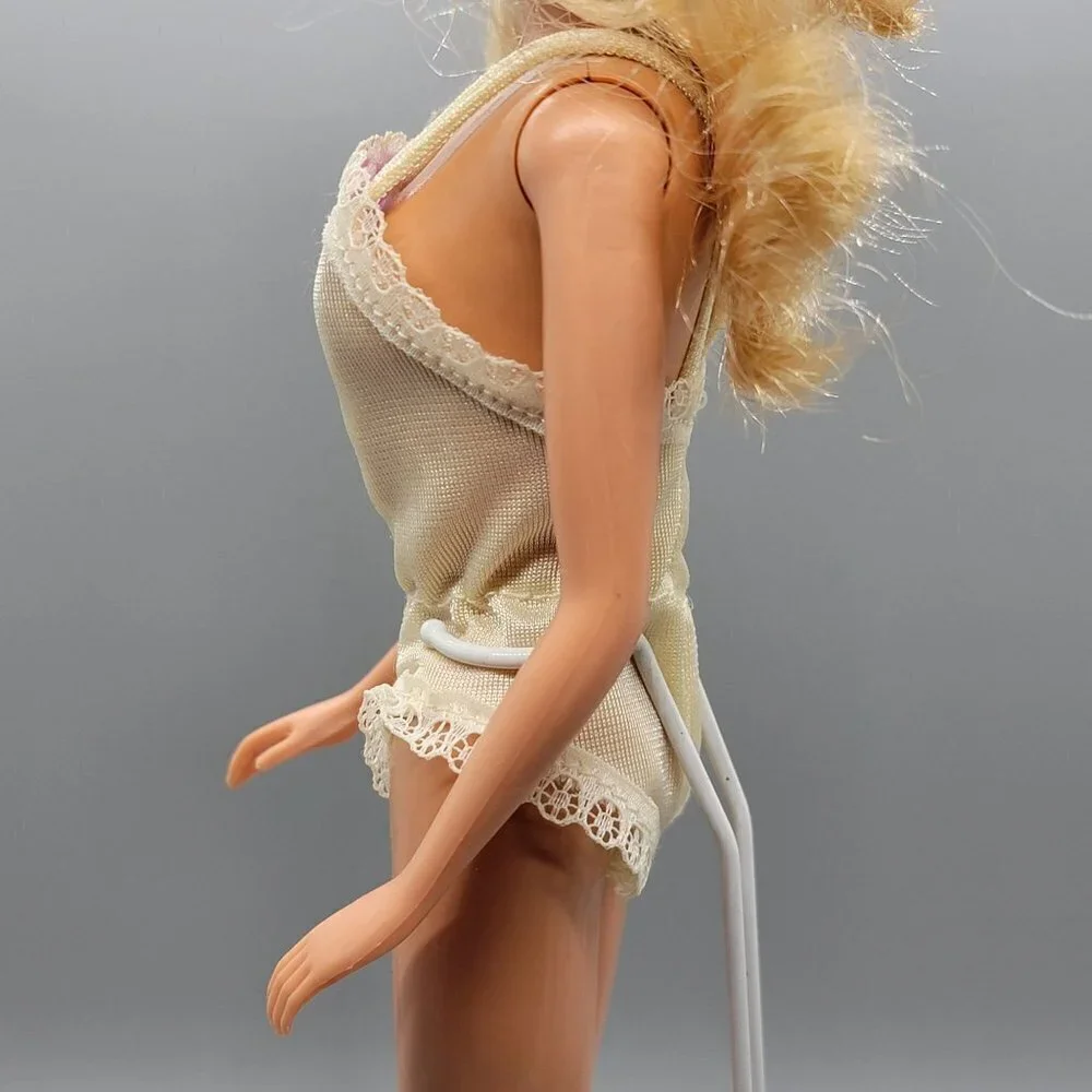 Vintage 1991 Dream Wardrobe Barbie Doll #3331